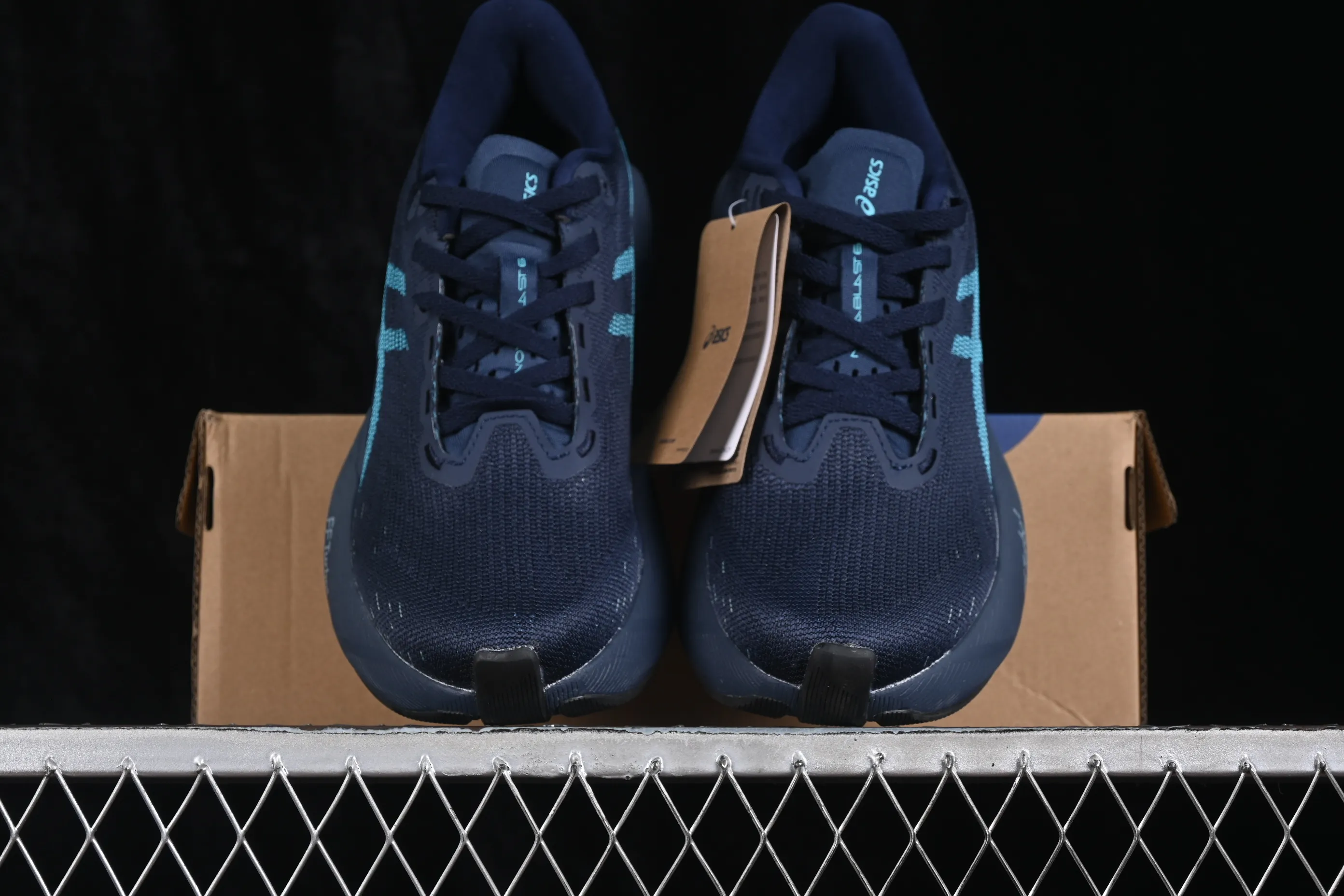 All categories Asics Asics series Asics Novablast 6 Asics Novablast 6 Asics retro breathable casual shoes cushioning men's wear-resistant running shoes 1012C008-406